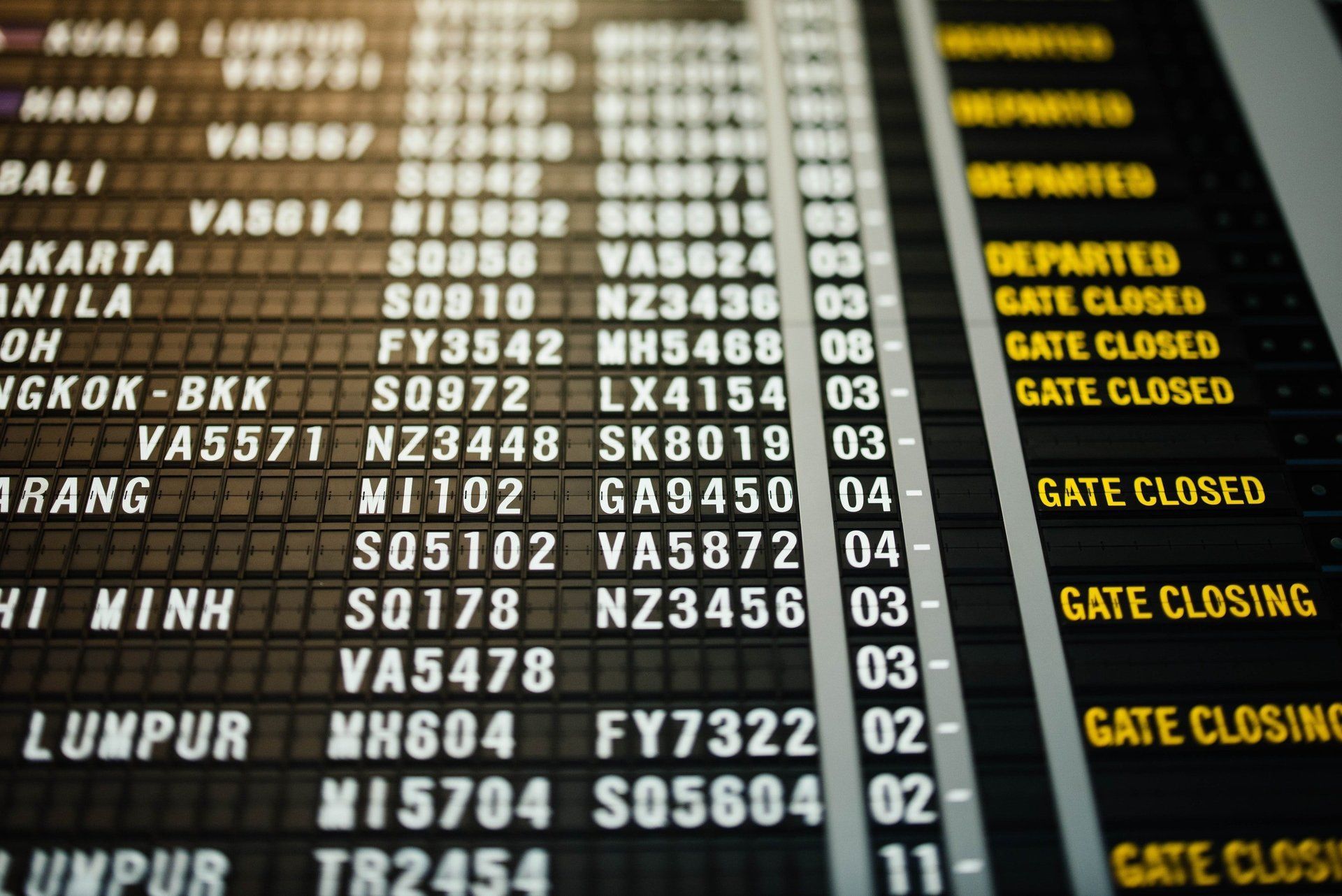A.M.P airport taxi transfers from all major airports including east midlands airport, birmingham airport, luton airport, london heathrow, gatwick, stansted from sapcote, croft, blaby, narborough, enderby and lutterworrth