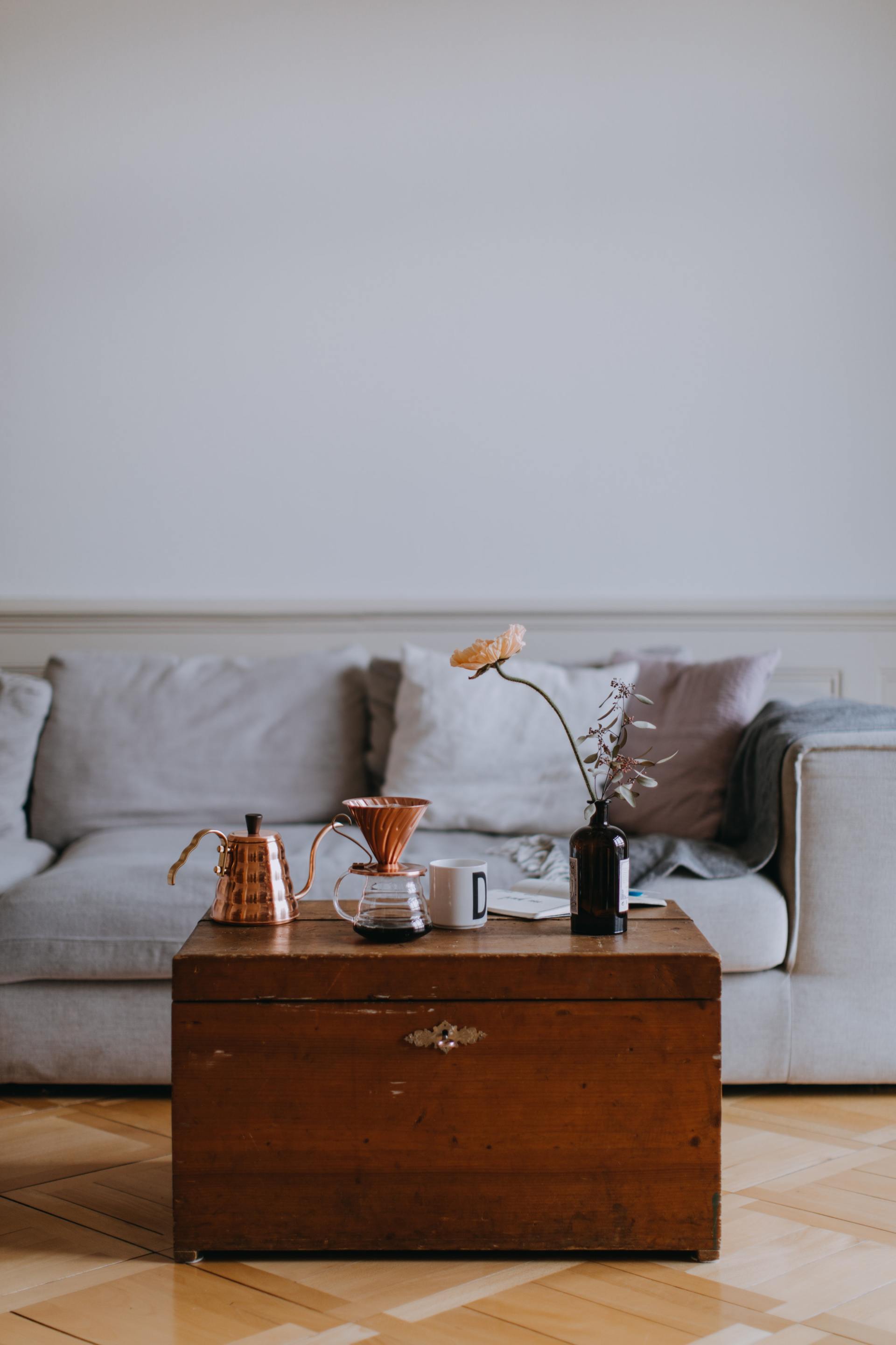 Living room and link to Availability feed