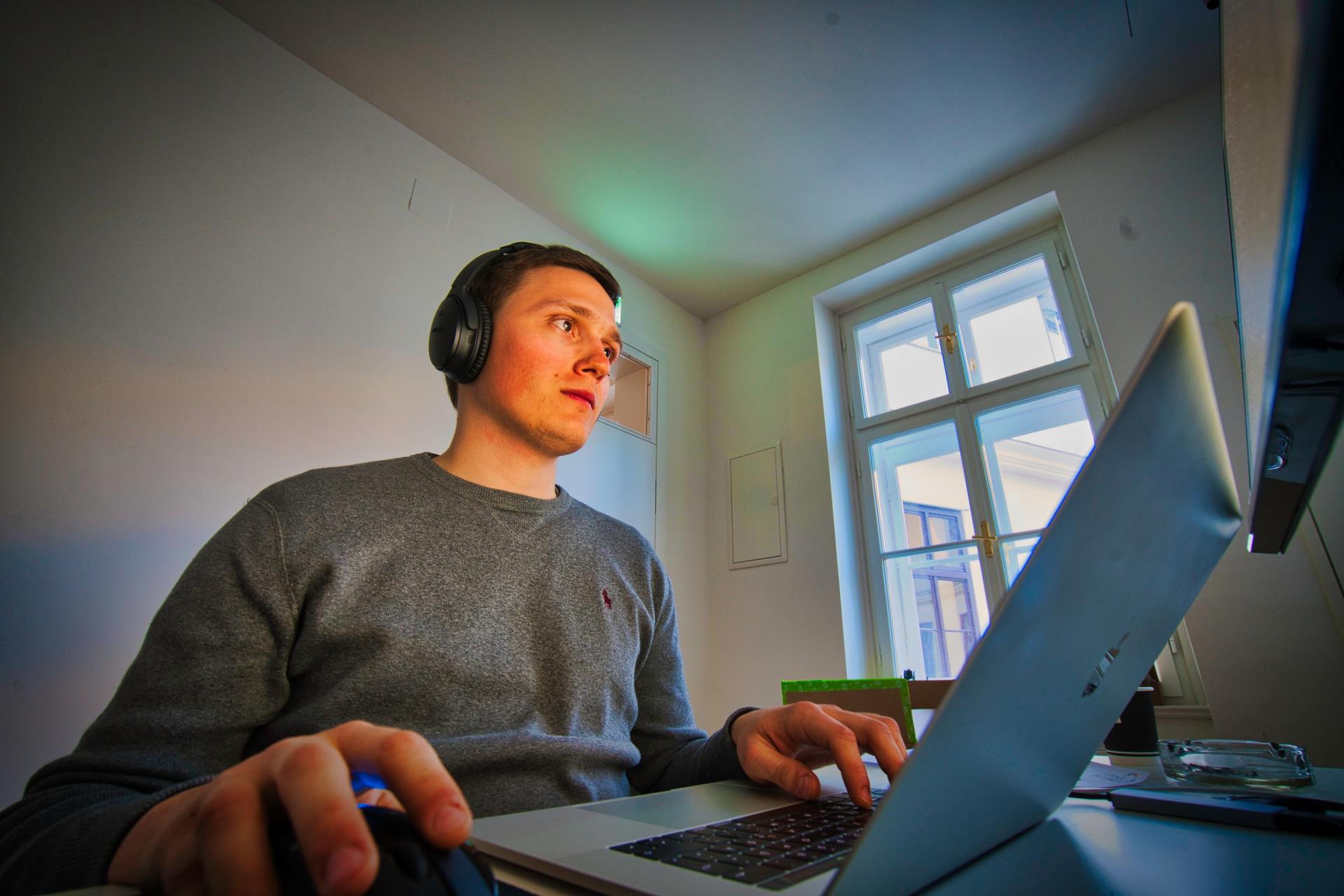Student learning coding
