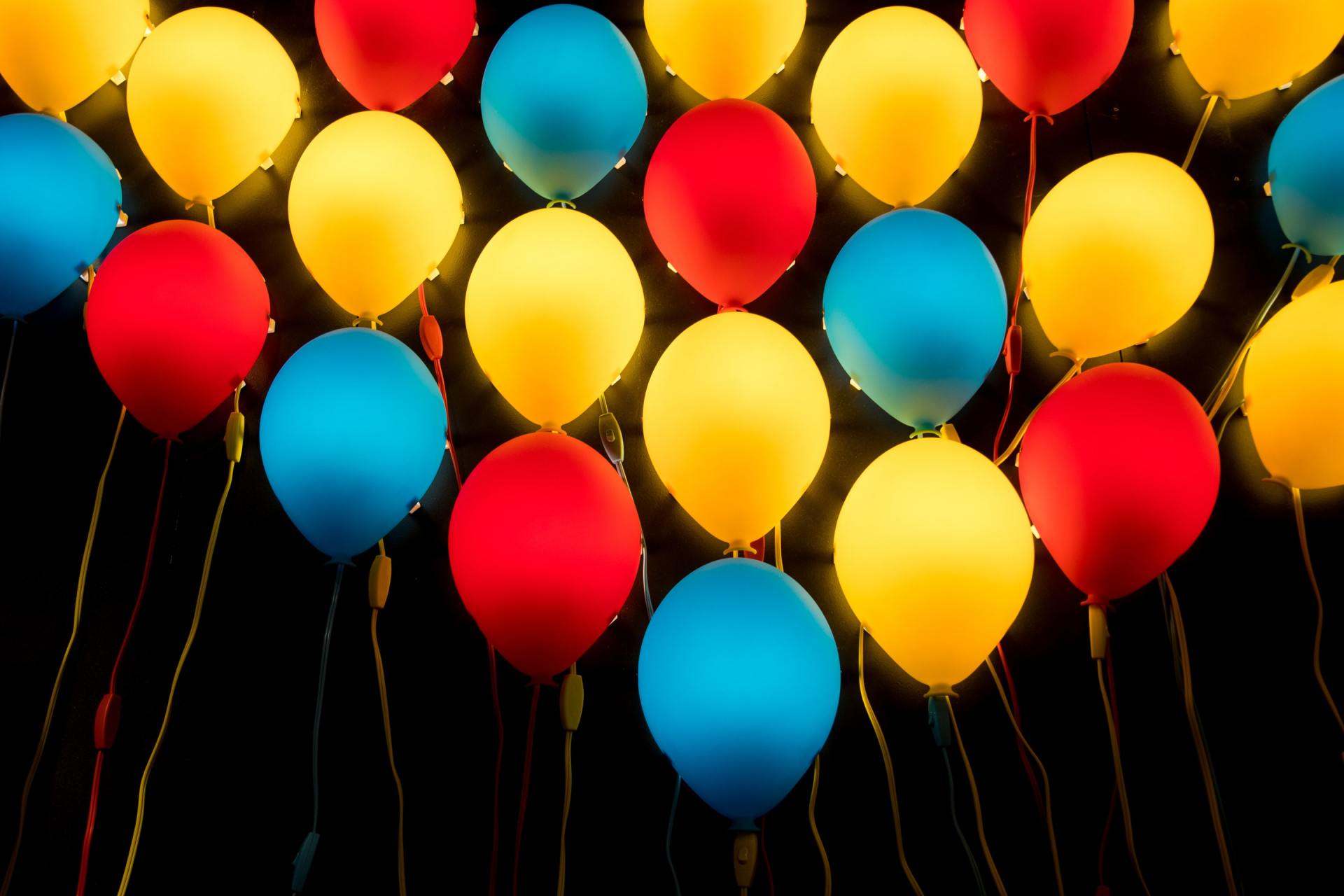ballons backgrounds, red blue and yellow ones