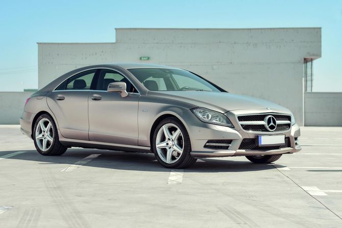 silver mercedez