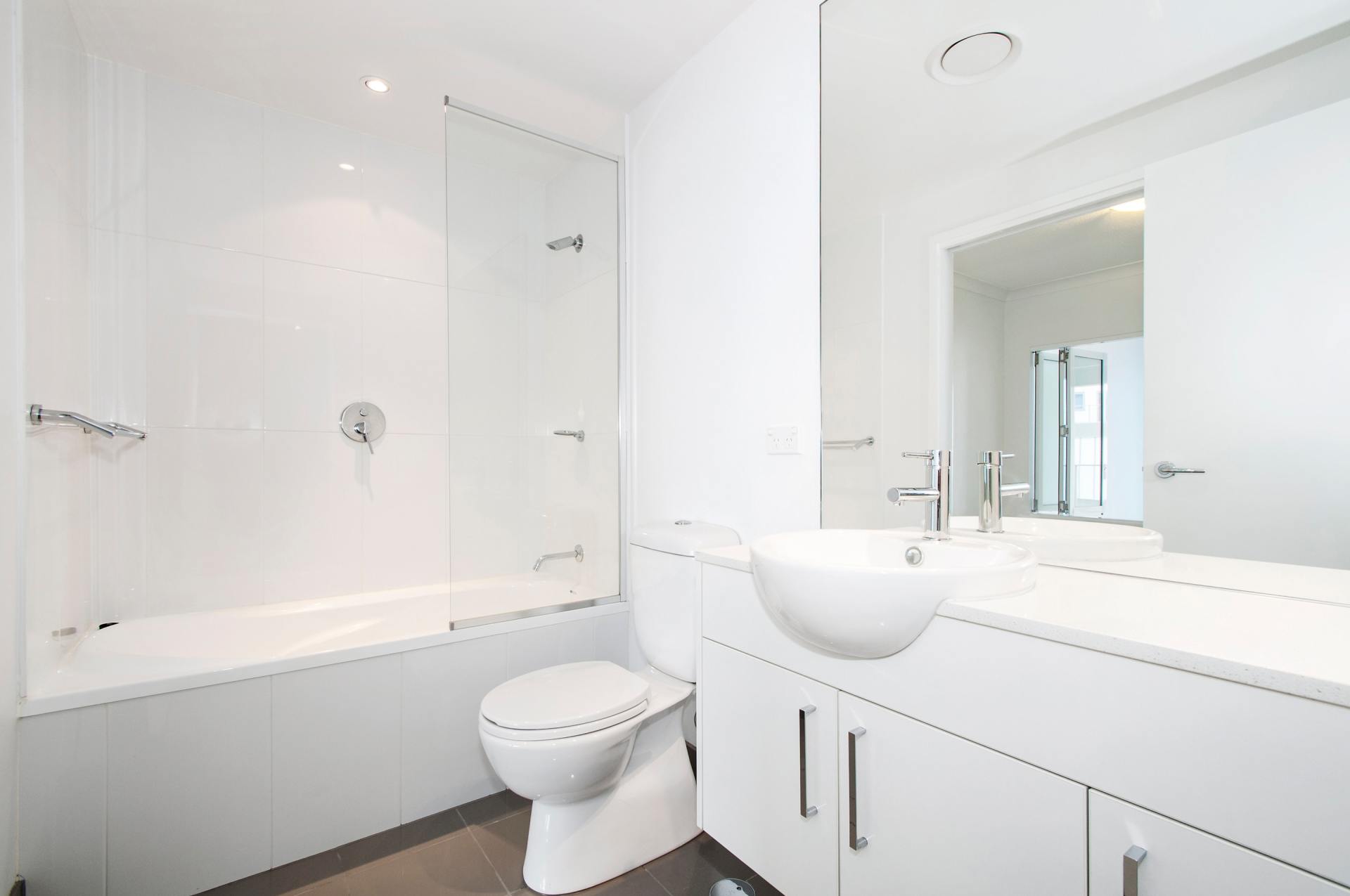 DrainWorks Plumbing Toronto Toilet Services