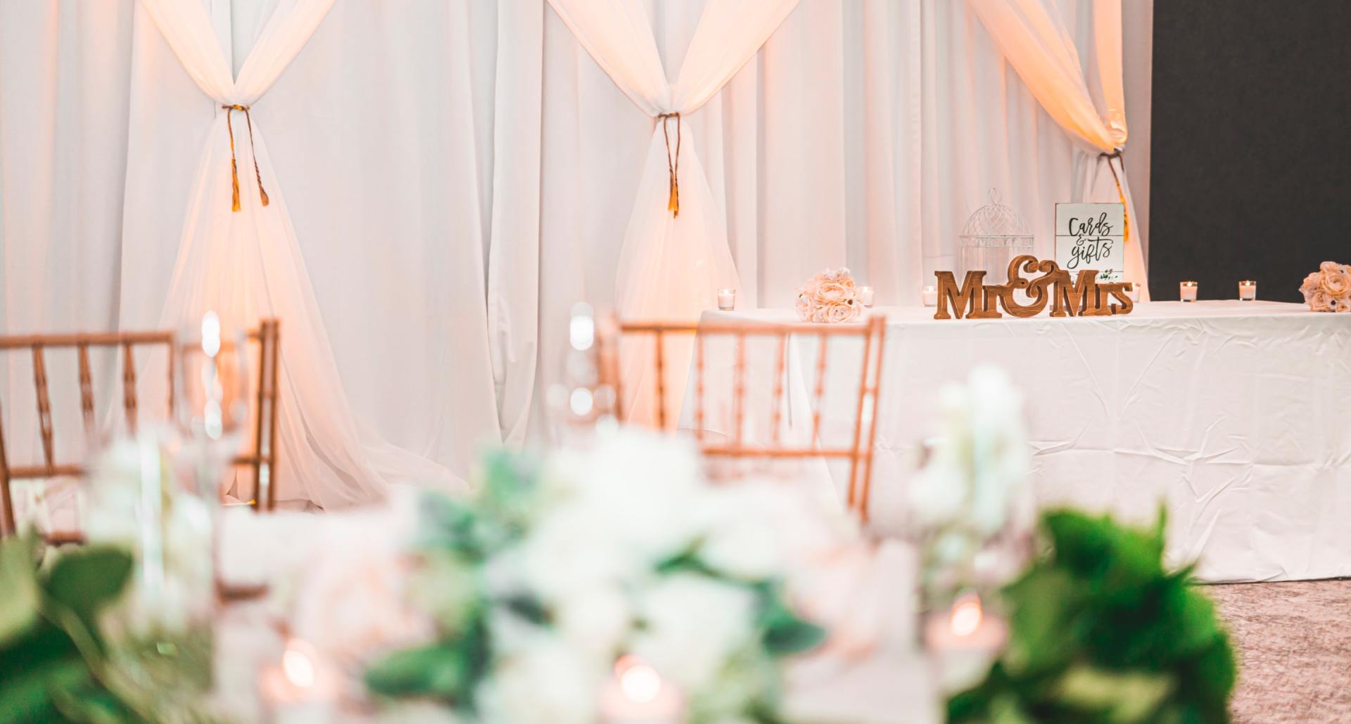 wedding gift table