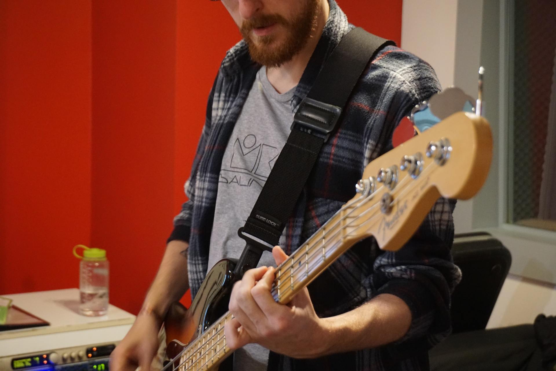 What does it mean to take bass guitar lessons?