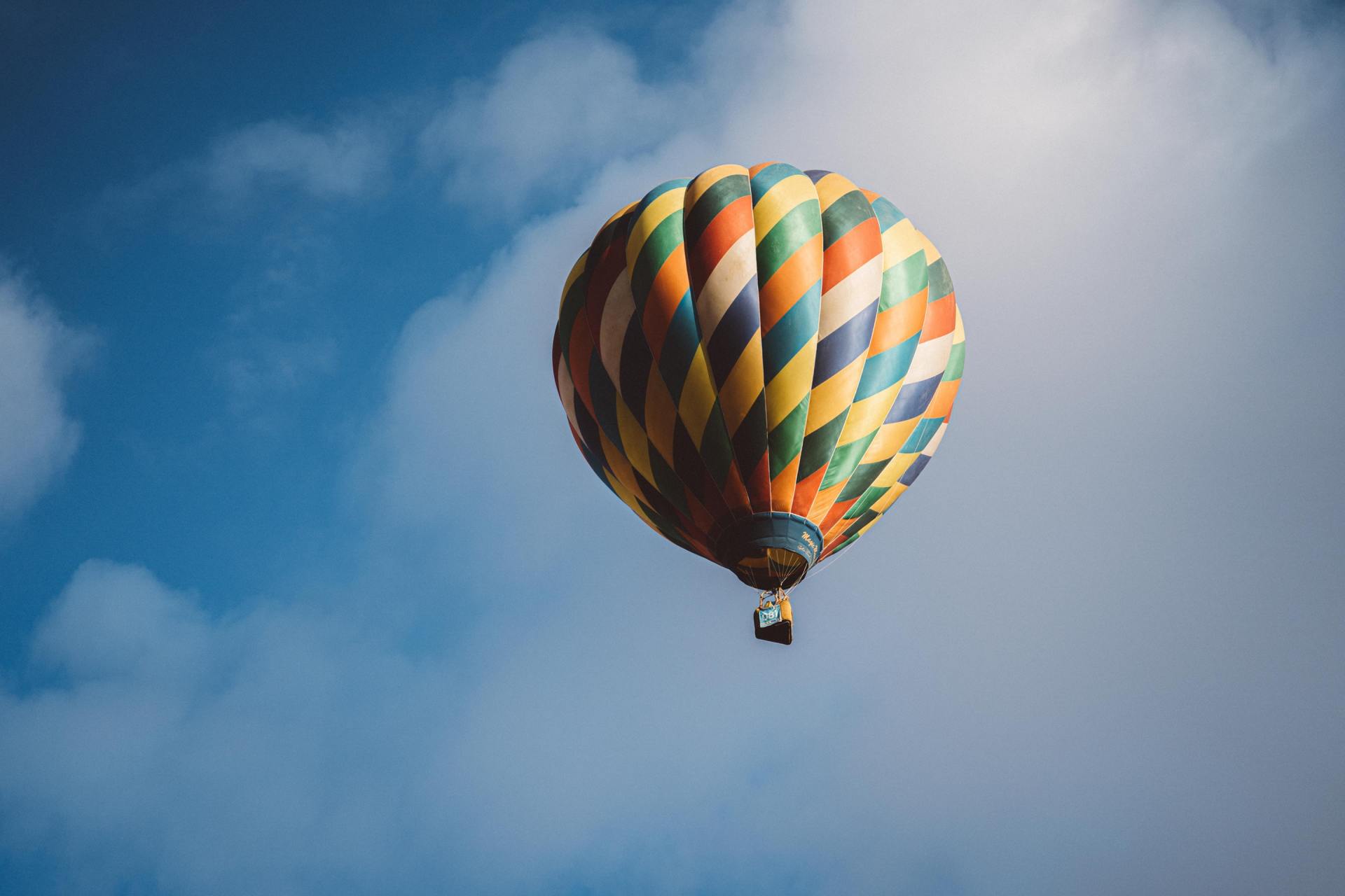 hot air balloon