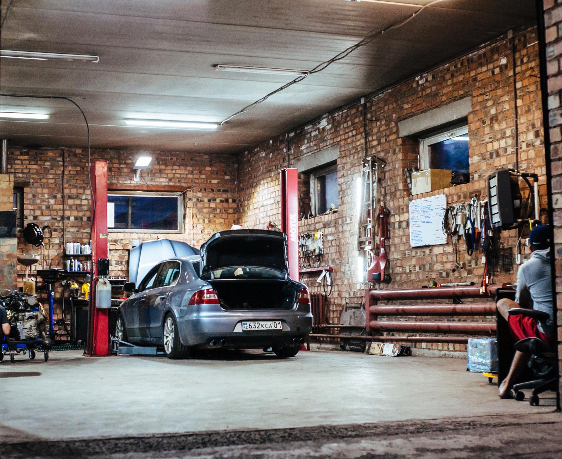 A car getting worked on and if you need car insurance during this time
