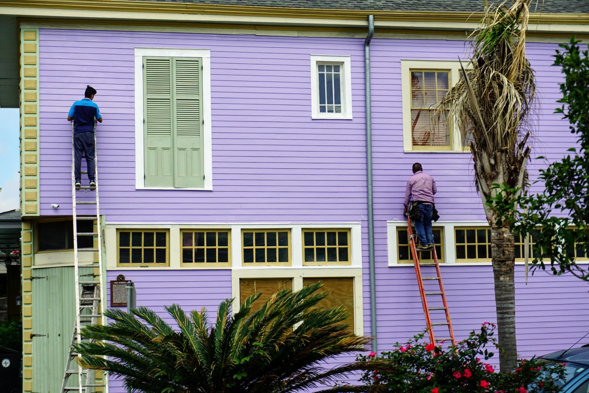 Residential Siding being installed by Ace Workers- Ace Siding, Windows, & Roofing Homepage Gallery Link