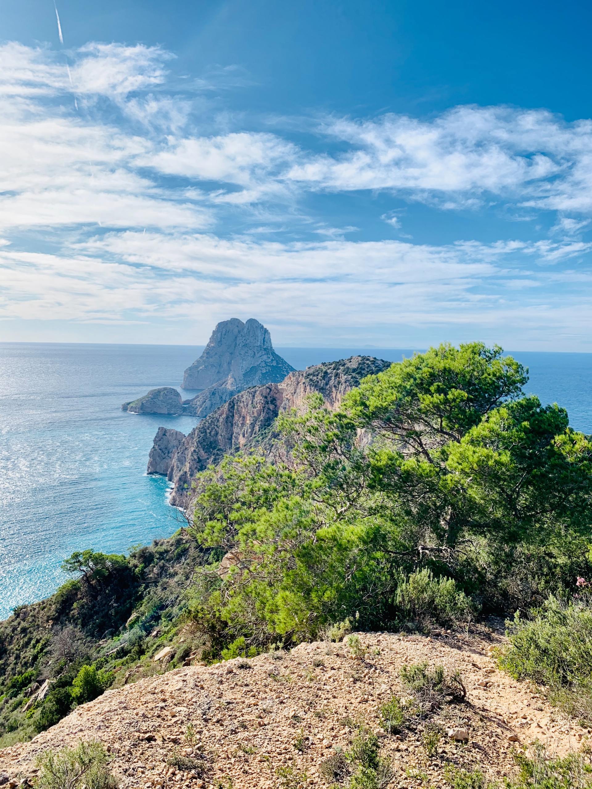 es vedra ibiza, luxury yachts ibiza, luxury yachts formentera