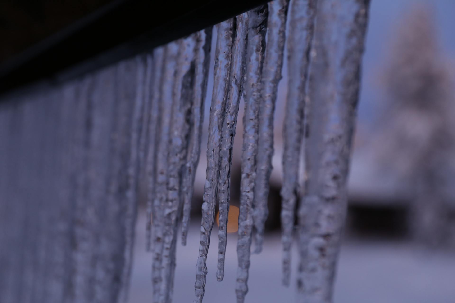 How to Prevent Ice Dams from Forming On Your Roof