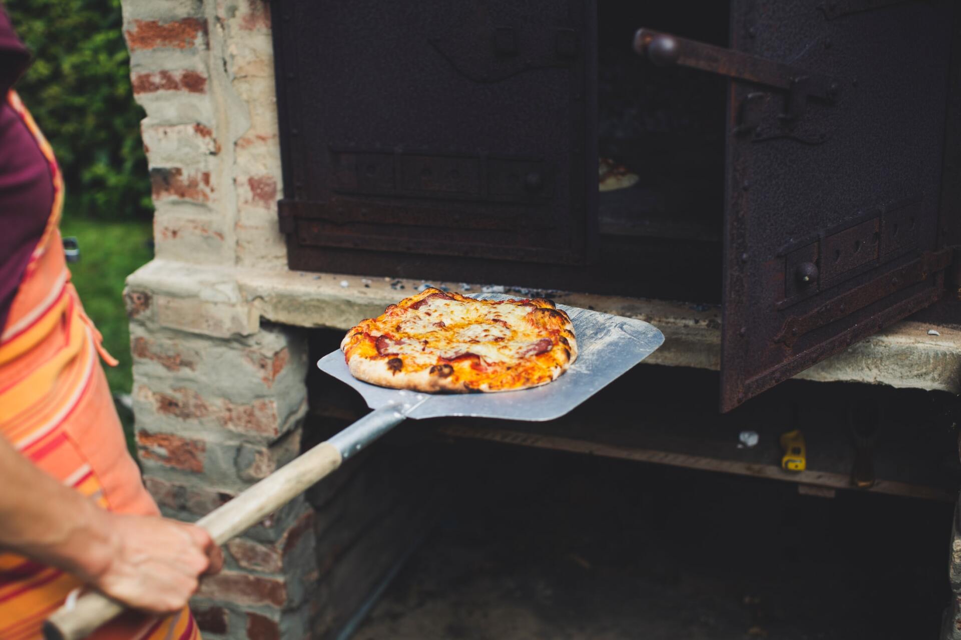 Holzofen Pizza