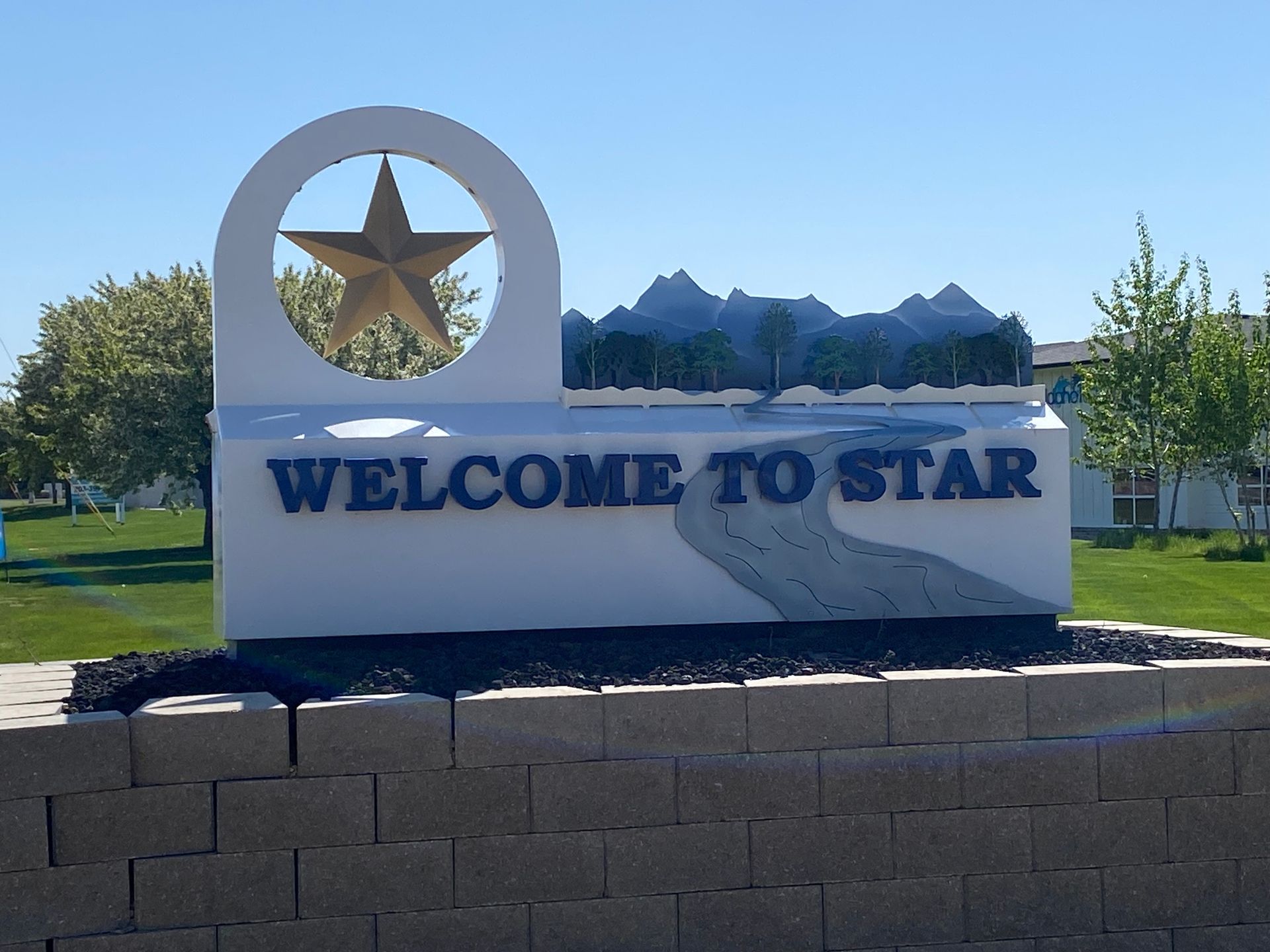 Welcome to Star, Idaho sign on State street in Star.