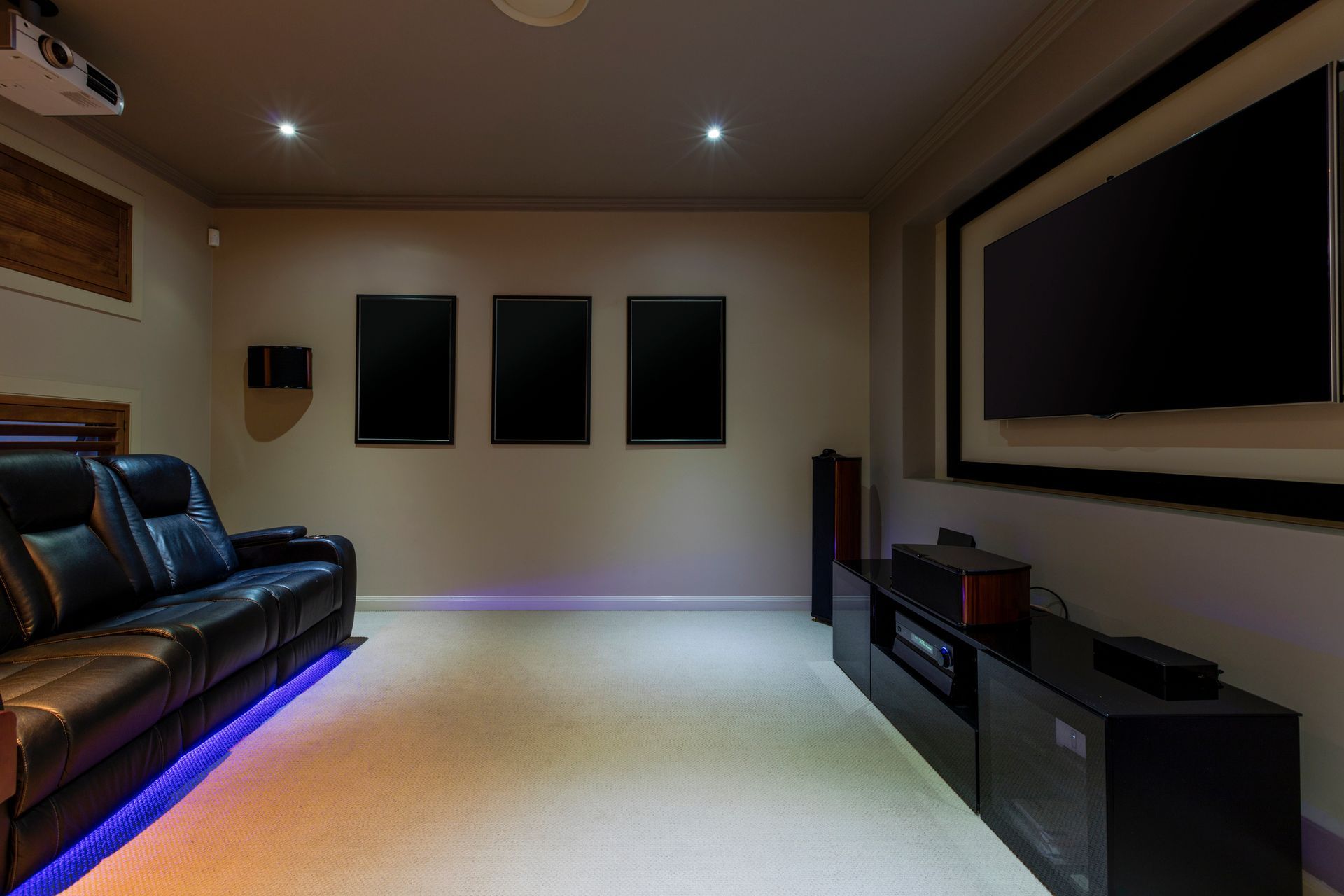 Custom Home Theatre Installation - DFW, TX - TechOne Solutions Custom Home Theatre Installation - DFW, TX - TechOne Solutions