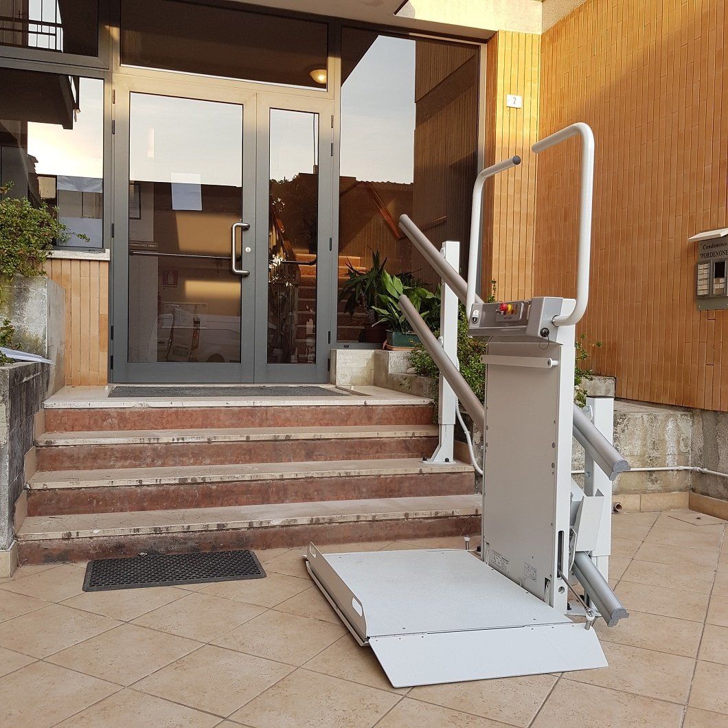 Montascale a pedana 4