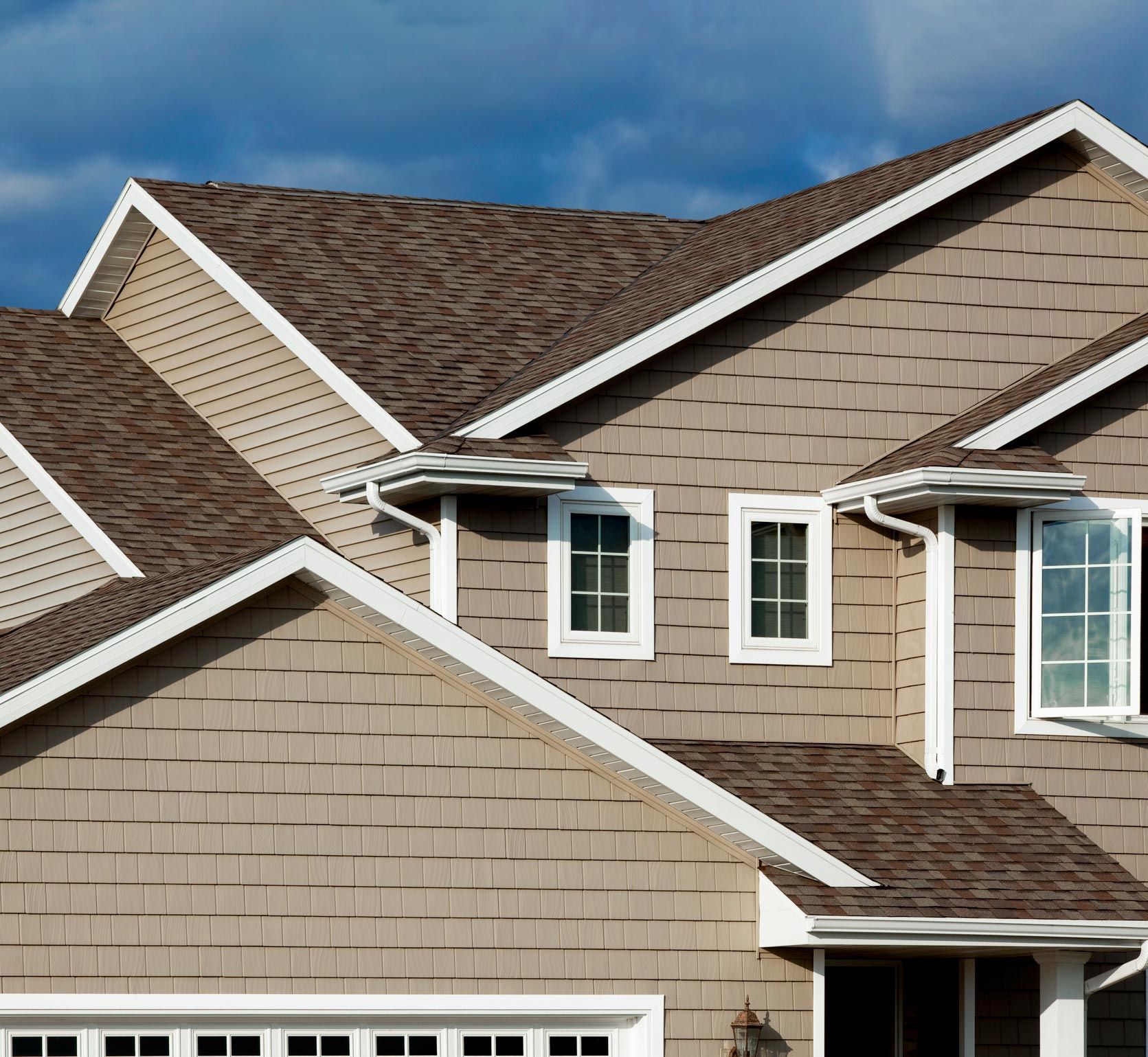 Home Roof — Wisconsin Rapids, WI — Link's Contracting Inc. Home Roof — Wisconsin Rapids, WI — Link's Contracting Inc.