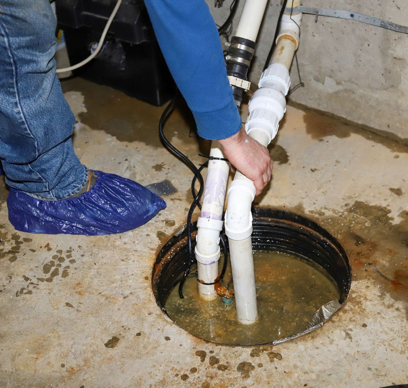 A plumber working in Dayton, OH