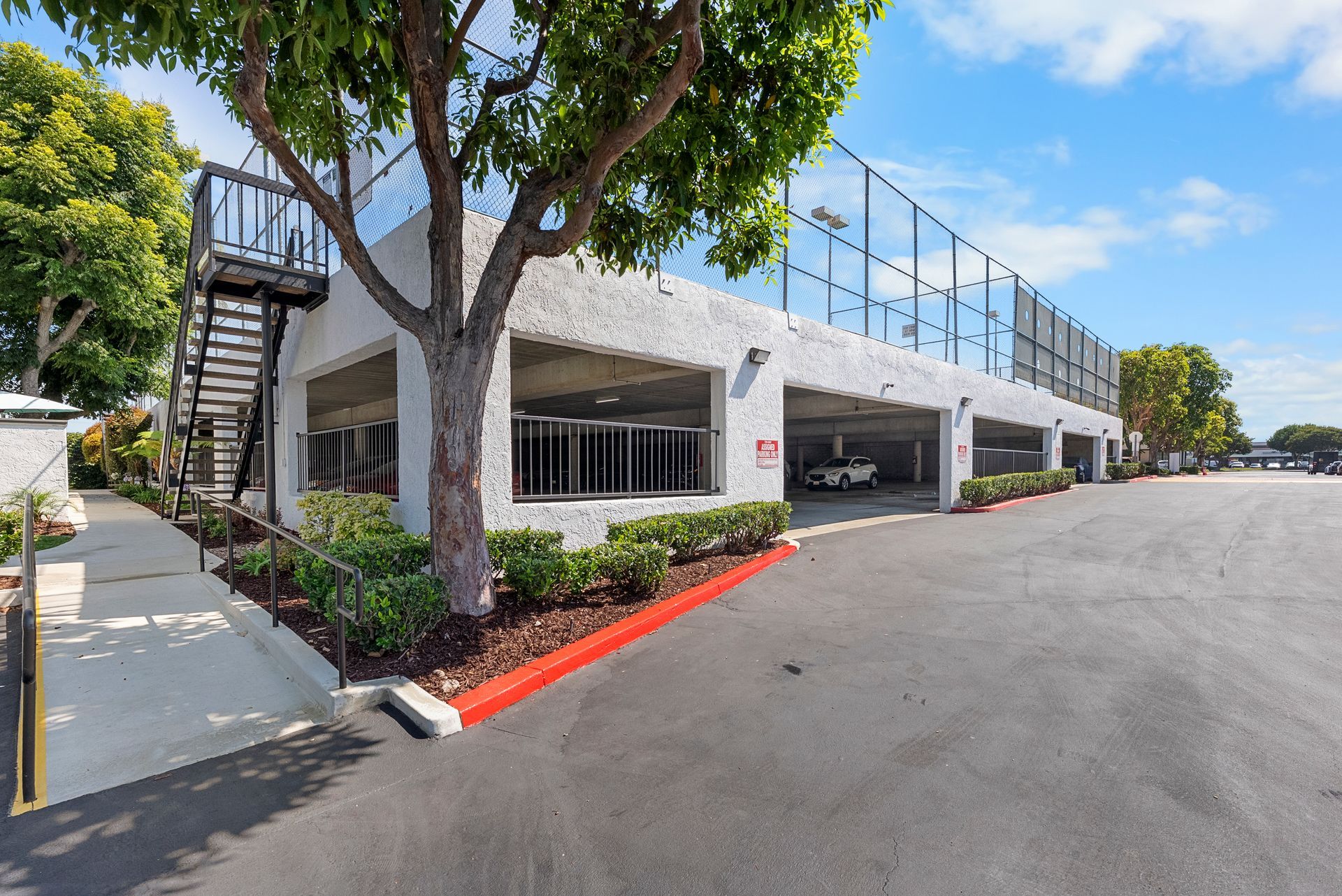 Parking garage