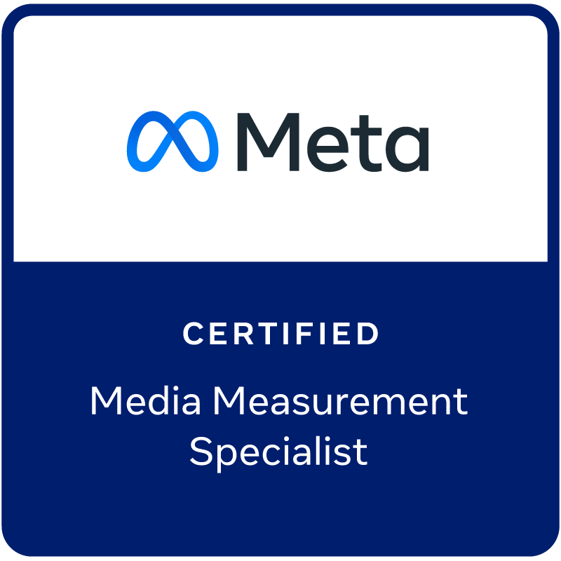 Insignia de Especialista Certificado en Medición de Medios de Meta. Incluye el logotipo y texto de Meta sobre fondo azul y blanco.