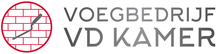 Logo voor Voegbedrijf VD Kamer met een icoon van een rode baksteen en een troffel en grijze tekst.