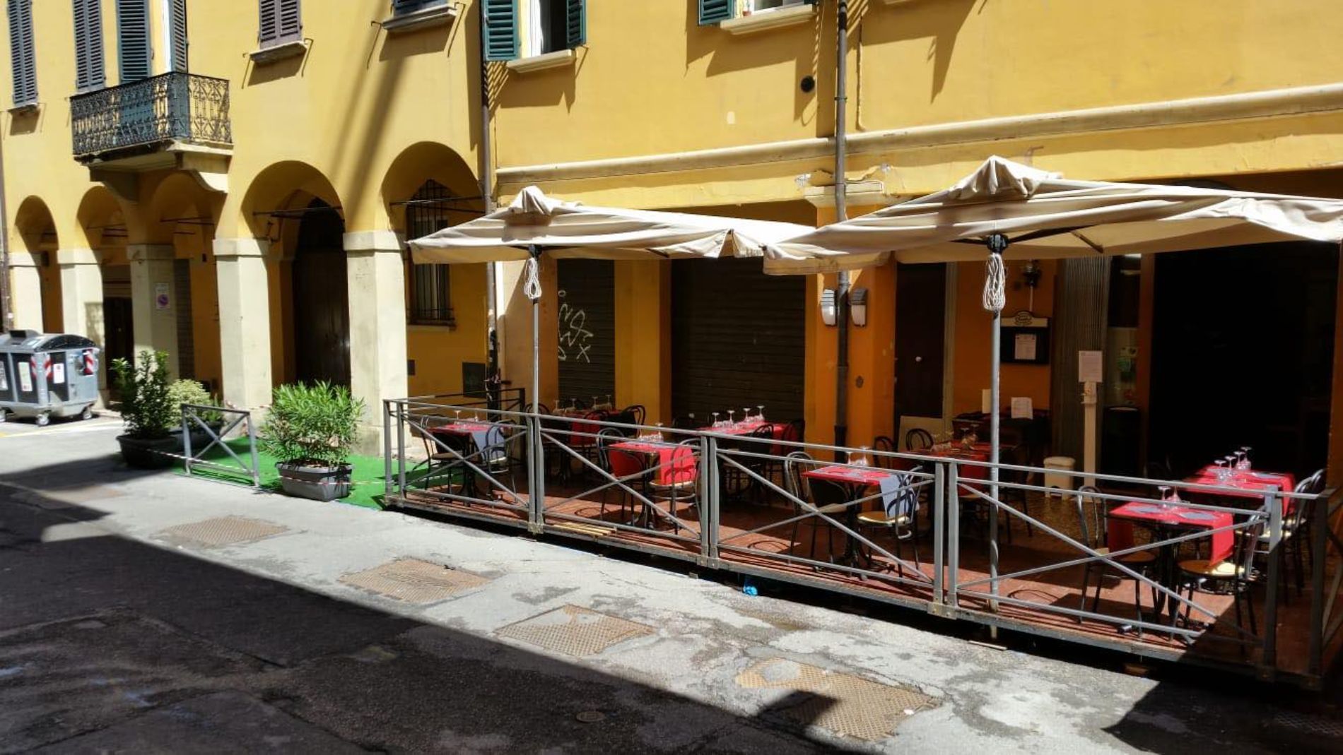 outside of traditional trattoria Bologna