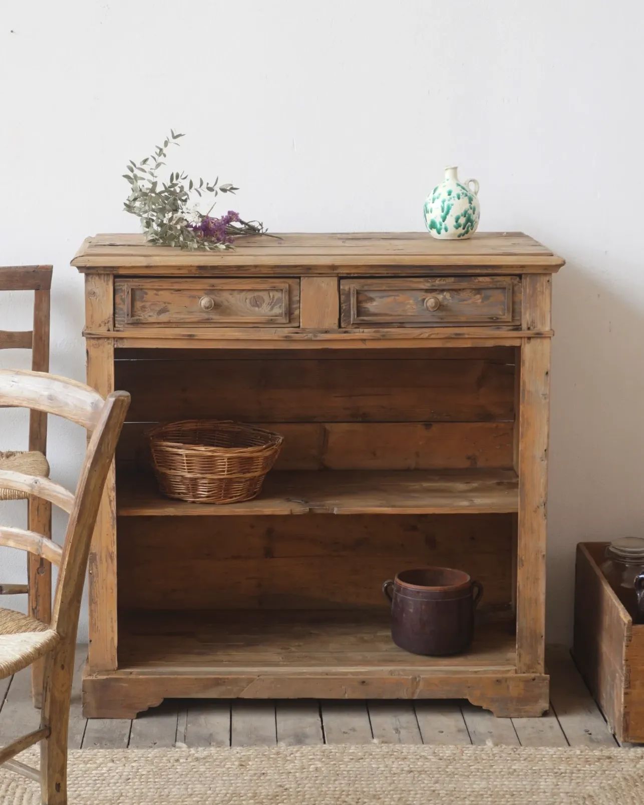 Credenza aperta