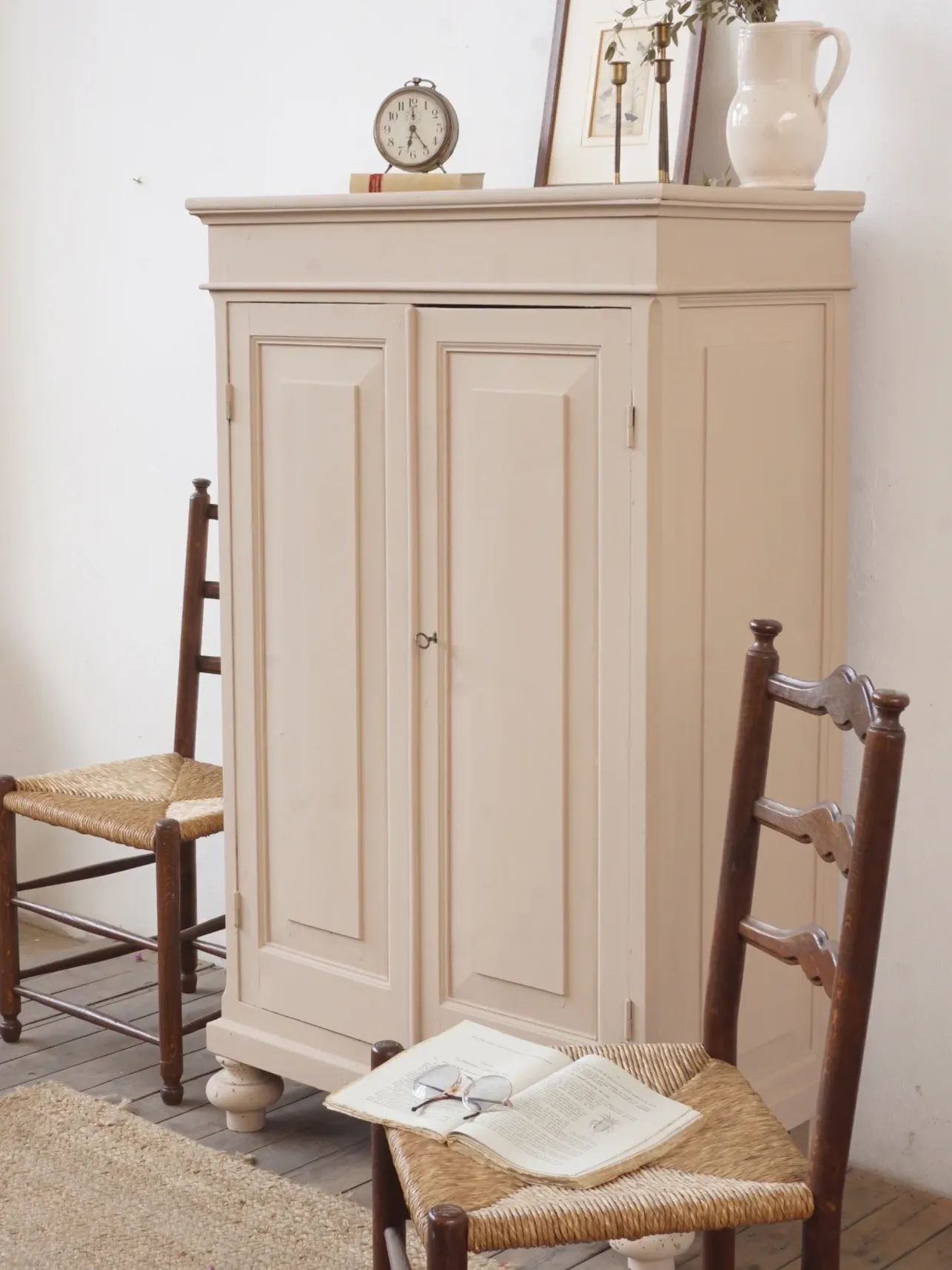 Credenza alta  beige