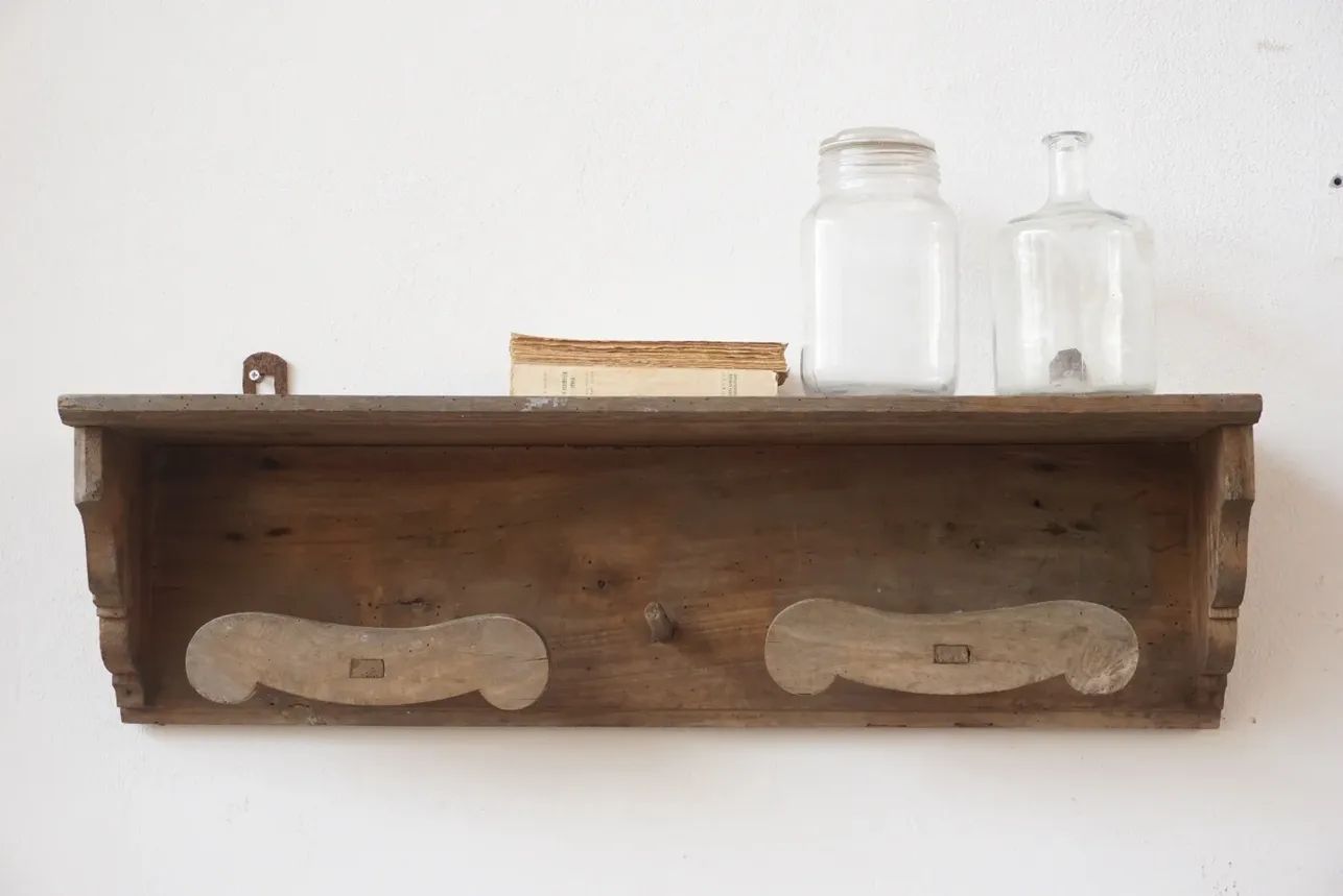 Appendiabiti in legno