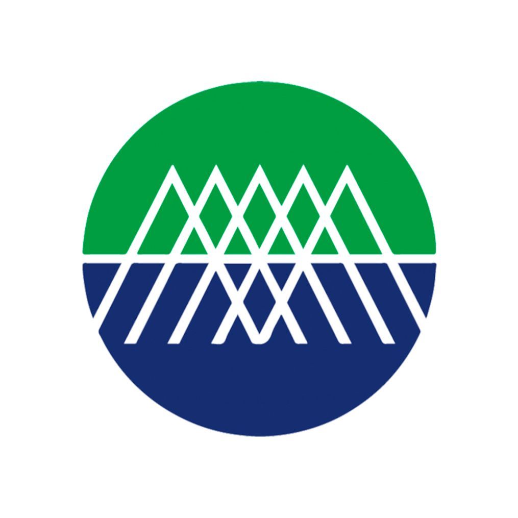 Logotipo circular abstrato em verde e azul com linhas brancas em forma de ponte no centro.