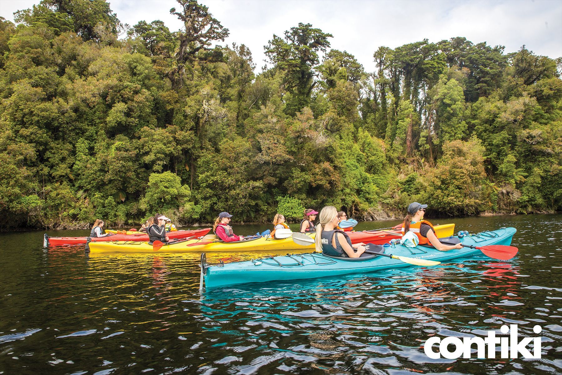 people kayaking