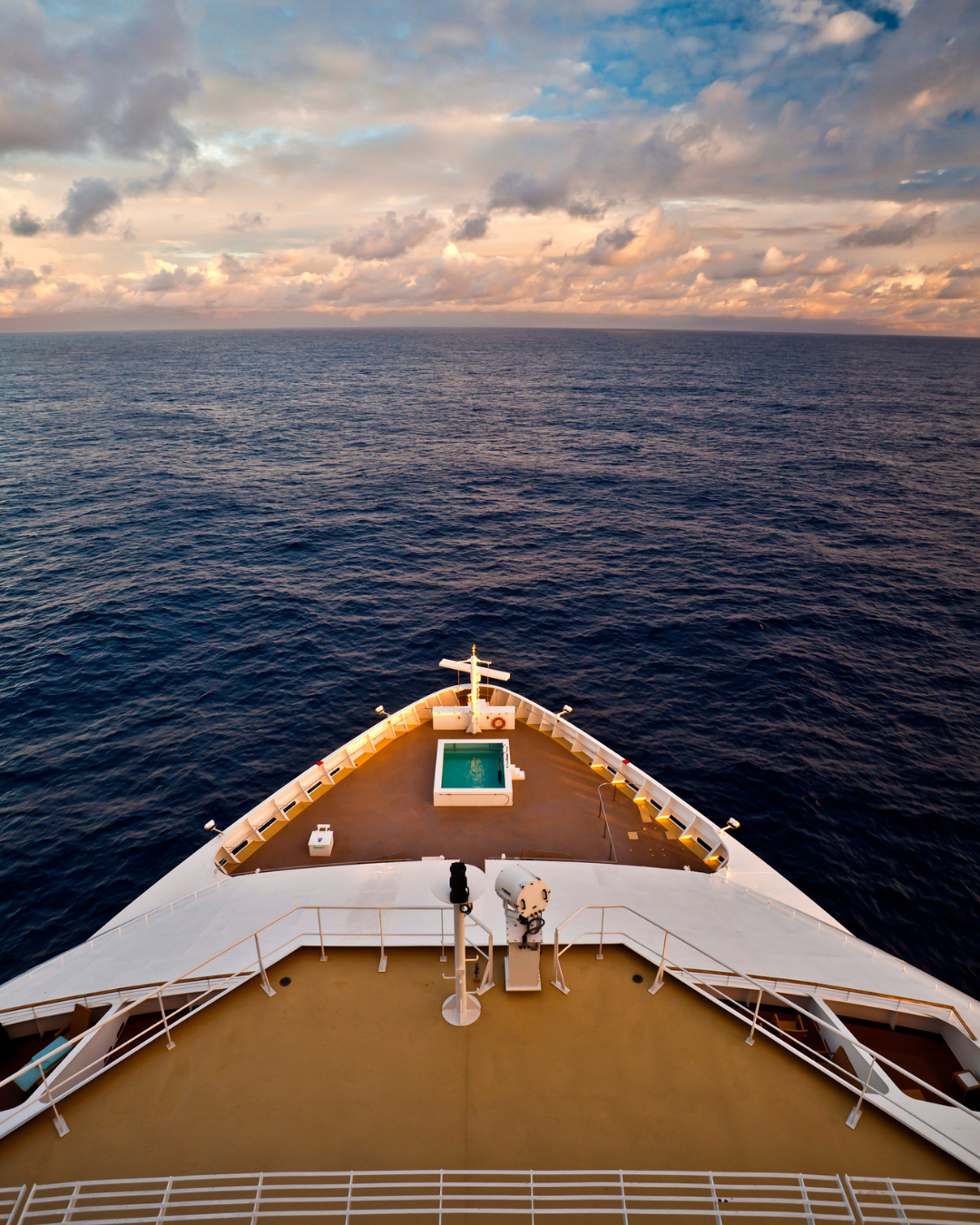 A Big Luxurious Cruise in the Middle of the Ocean - Cruises Barter's Travelnet