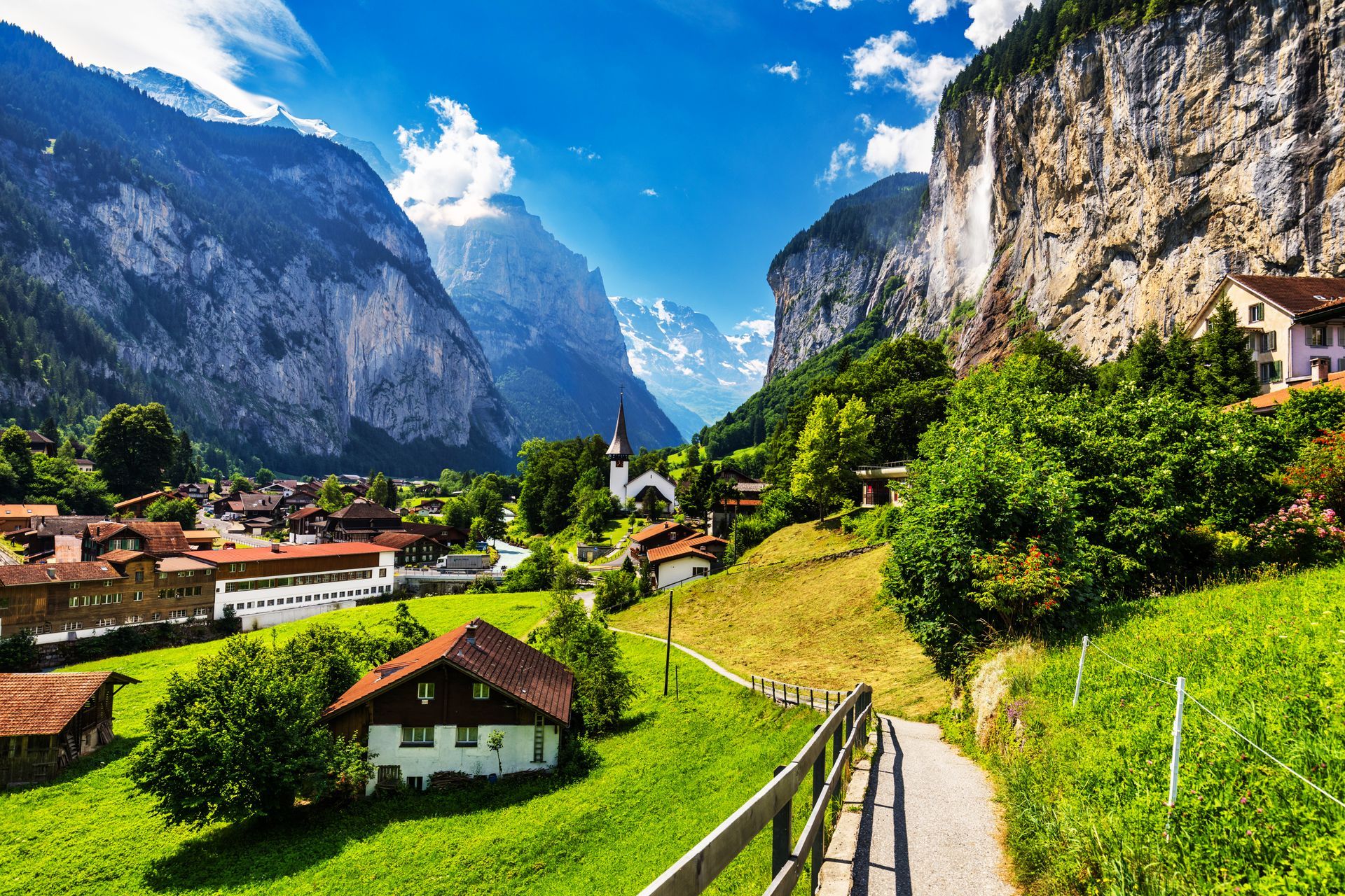 8 Days Rhine Cruise to Switzerland- MS Riviera Resplendence