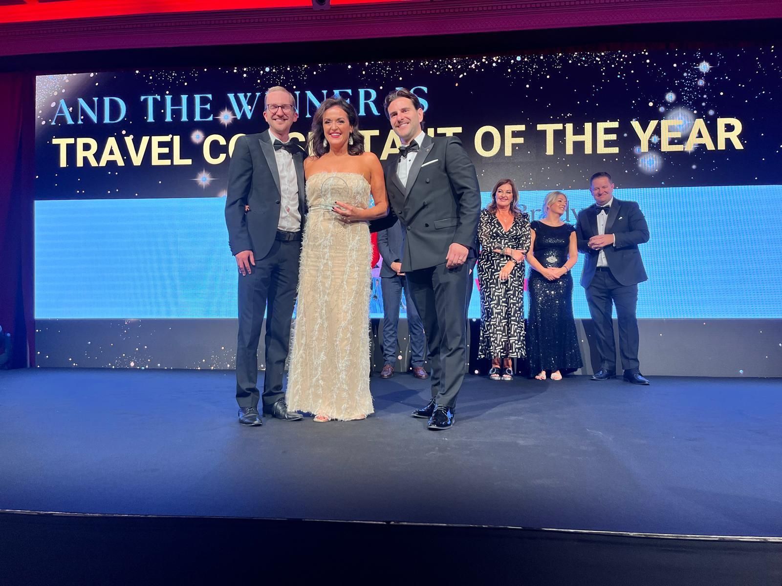 Sarah receiving the award of Travel Consultant of the year 2024 in ITTN Irish Travel Trade Awards 2024
