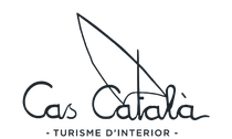 Un logotipo en blanco y negro para Cas Catalana Turismo de Interior