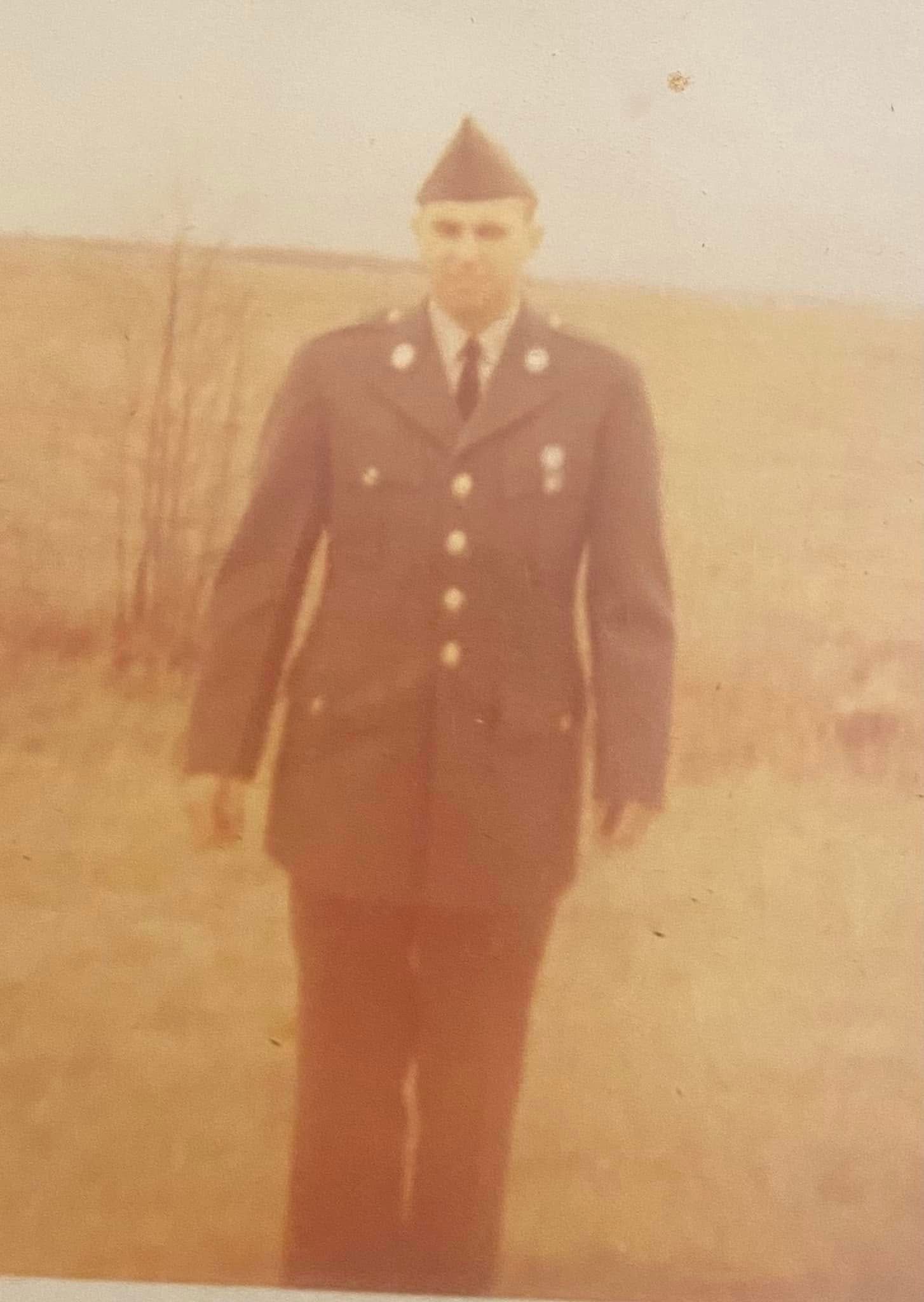 Wayne Sheriff, Holly's Father 