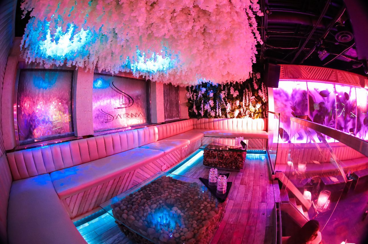 Hookah brunch experience
Best lounges for brunch
Hookah and cocktails lounge
Rooftop club with hookah
Birthday party lounge