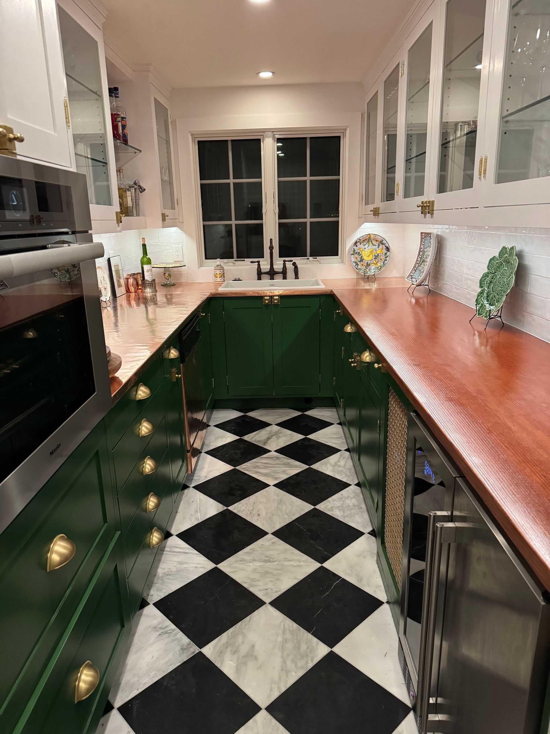 Beautiful kitchen remodel with upgraded cabinet layout

