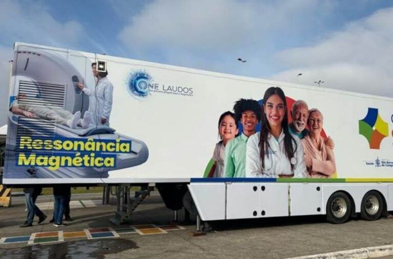 *One Laudos Revoluciona a Medicina Diagnóstica em Cuiabá com Novo Serviço de Ressonância Magnética*
A One Laudos está dando um passo significativo na medicina diagnóstica ao implantar um novo serviço de tomografia na UPA Leblon, em Cuiabá. Essa iniciativa surge como resposta a uma demanda crítica por exames de diagnóstico, especialmente em um contexto em que muitos pacientes enfrentam longas filas de espera.
*Importância da Tomografia Computadorizada*
A tomografia computadorizada (TC) é uma ferramenta essencial para diagnósticos rápidos e precisos. Ela permite a visualização detalhada do corpo, facilitando a identificação de condições médicas que podem exigir intervenções urgentes. Com a implementação deste serviço, a One Laudos busca não apenas acelerar o processo de diagnóstico, mas também melhorar as perspectivas de tratamento e recuperação dos pacientes.
*Disponibilidade e Agilidade nos Exames*
Um dos grandes diferenciais do novo serviço é a sua disponibilidade. Com exames realizados 24 horas por dia, 7 dias por semana, os pacientes poderão acessar a tomografia a qualquer momento, eliminando a necessidade de longas esperas. Além disso, a One Laudos se compromete a entregar os laudos em até uma hora, permitindo que médicos e pacientes tenham acesso rápido às informações necessárias para a tomada de decisões clínicas.
*Compromisso com a Qualidade e Acessibilidade*
Essa ação não apenas reforça o compromisso da One Laudos em promover uma medicina diagnóstica de qualidade, mas também enfatiza a importância da eficiência e da acessibilidade nos serviços de saúde. Ao priorizar o bem-estar dos pacientes, a One Laudos se posiciona como uma referência no setor, demonstrando que é possível unir tecnologia e cuidado em prol da saúde da população.
*Conclusão*
Com a nova unidade de tomografia, a One Laudos está pronta para transformar a experiência dos pacientes em Cuiabá, oferecendo serviços diagnósticos de alta qualidade e agilidade. Essa iniciativa é um passo importante para garantir que todos tenham acesso a cuidados de saúde eficientes, destacando a importância da inovação na medicina. Fique atento para mais novidades sobre como a One Laudos continua a impactar positivamente a comunidade!