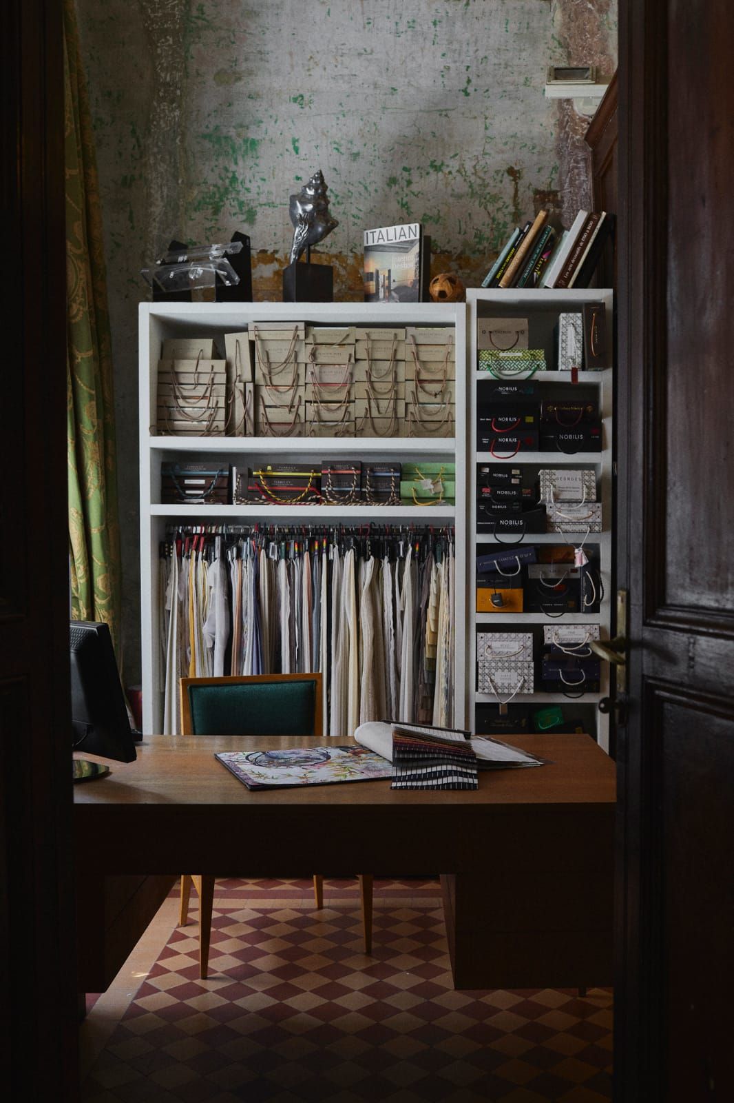 ambiente interior design