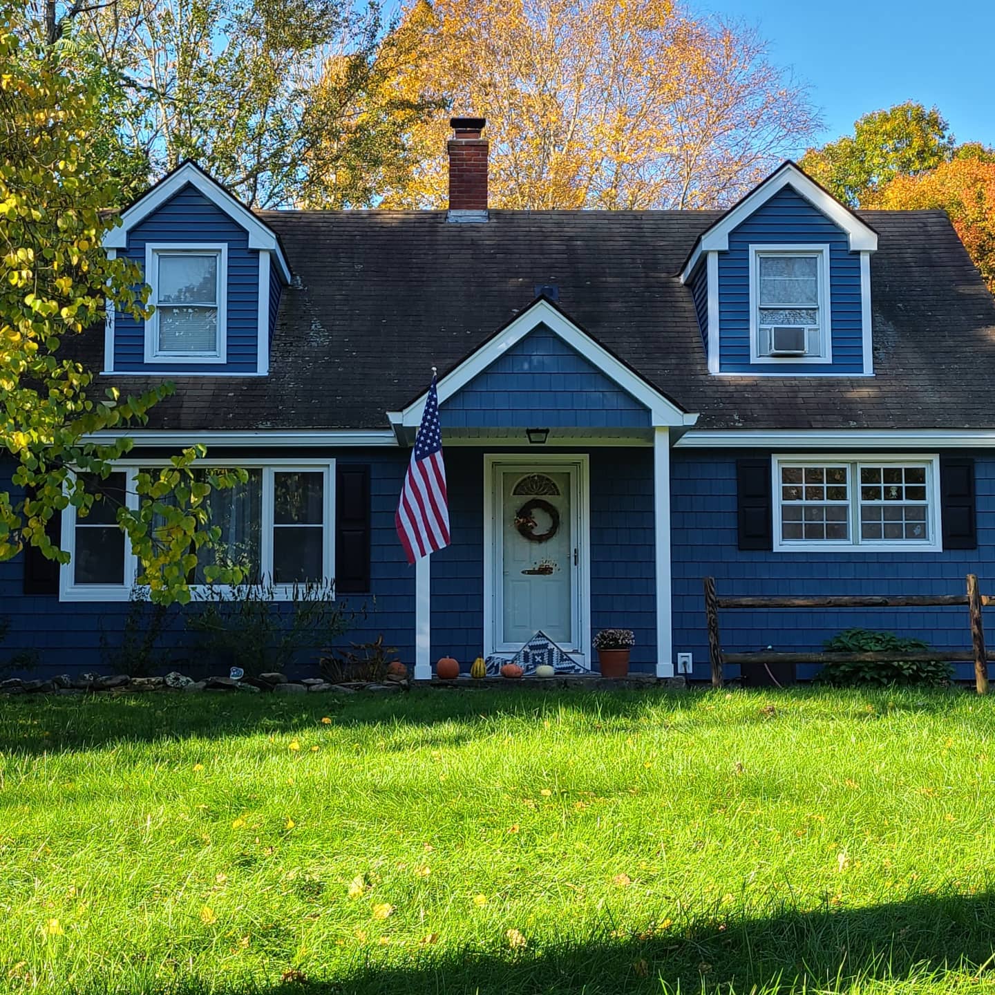 Before Image of a Dirty House Wall — Arlington, NY — 6 Star Power Washing