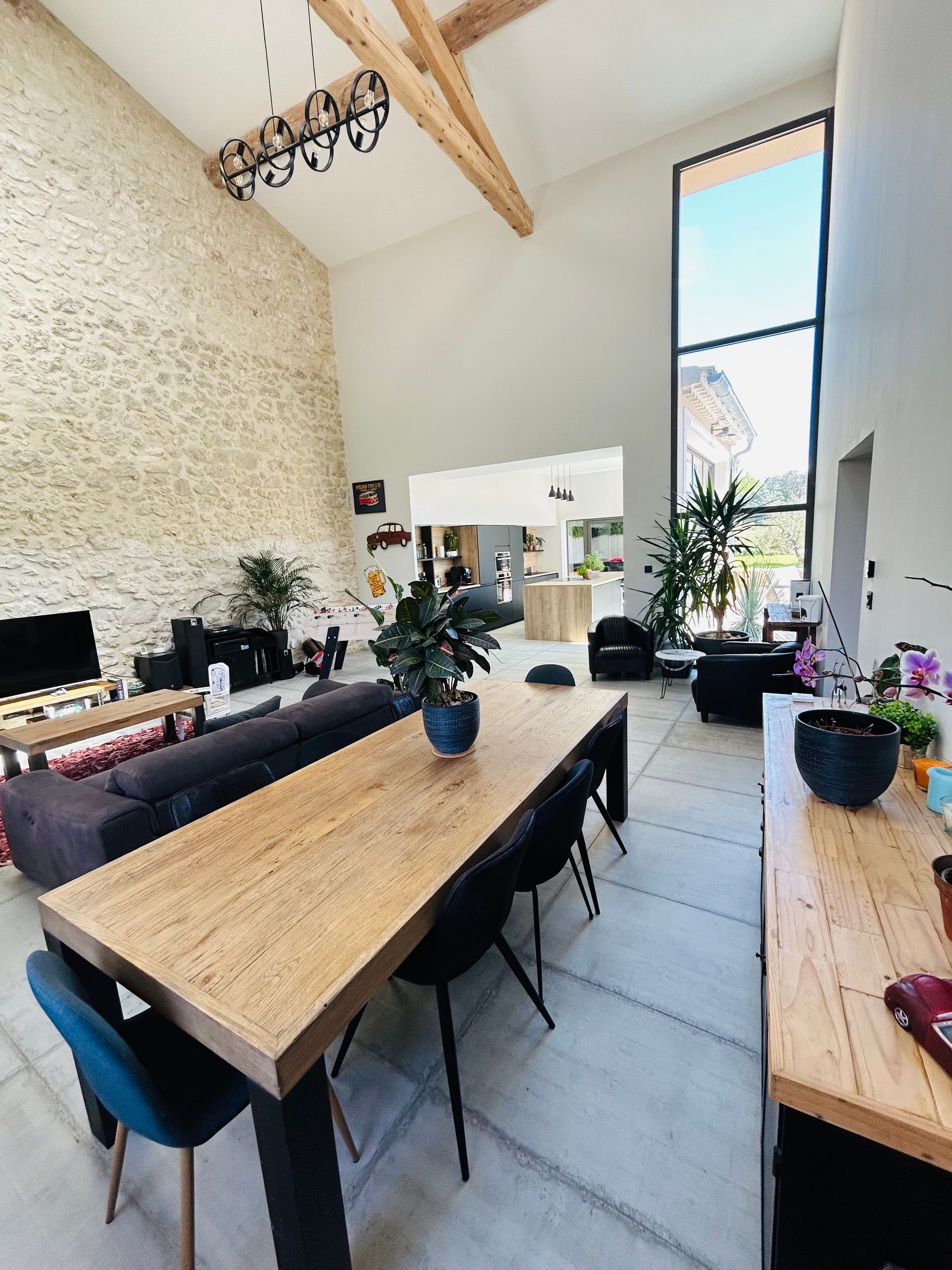 Un courtier en travaux à Velleron (Vaucluse)