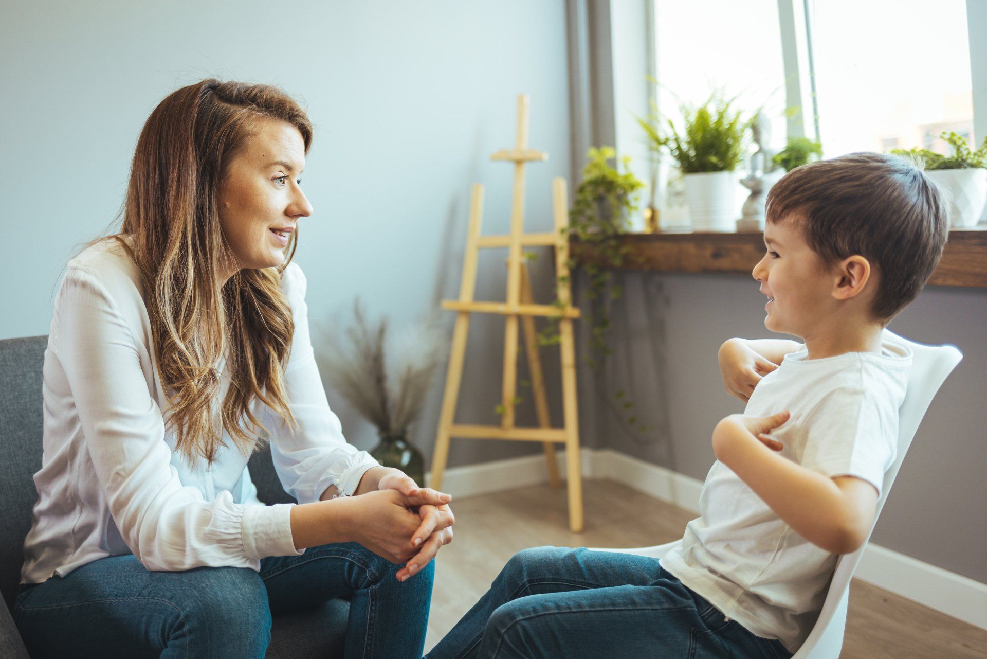 child with pediatric therapist