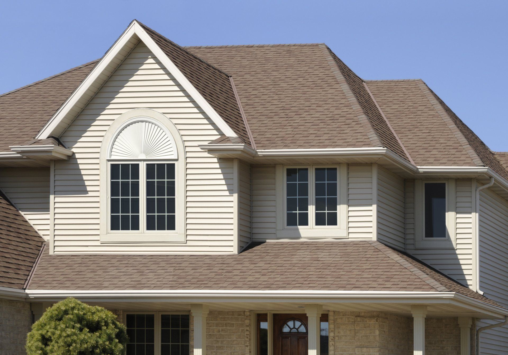 Home With Siding — Newark, NJ — Loja’s Home Improvement Plus, LLC