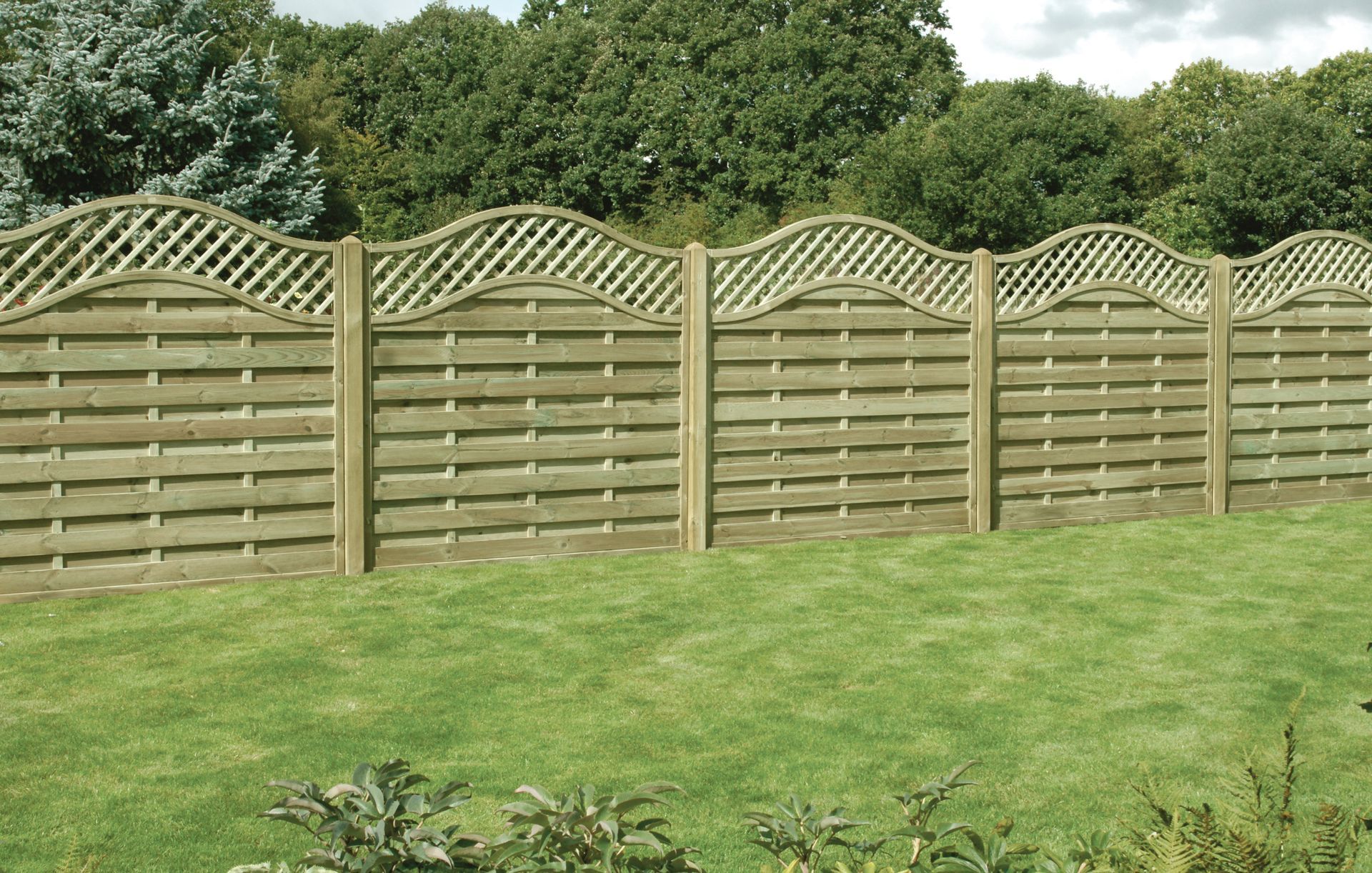 Harrogate Premier Fencing Fence Repair experts locally
