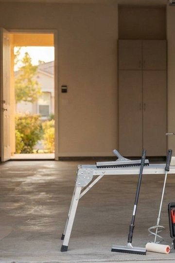Madera epoxy flooring contractor preparing professional coating equipment