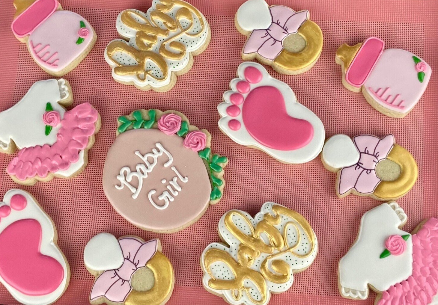 A platter of ccokies