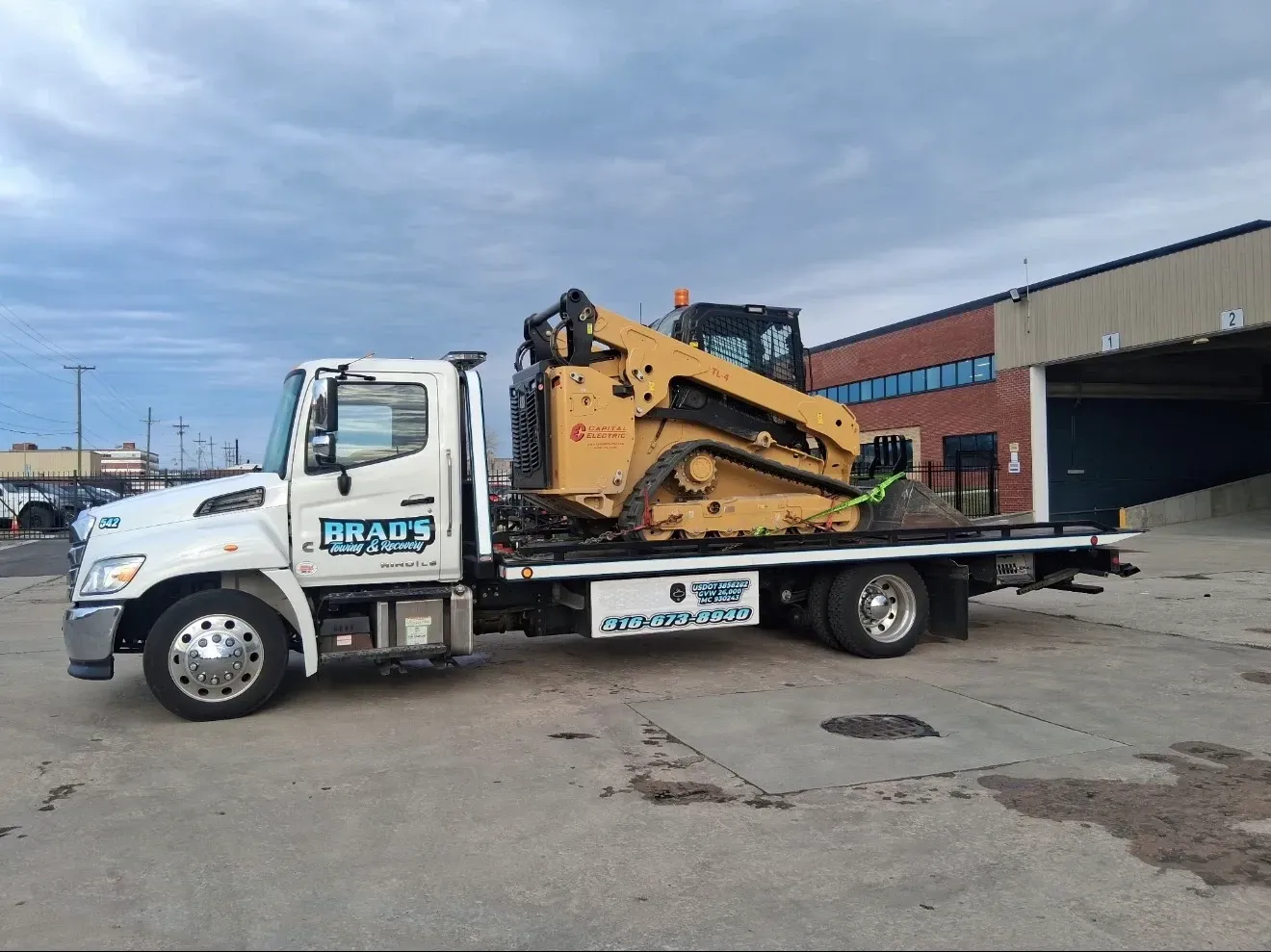 Heavy Equipment Hauling Dearborn MO