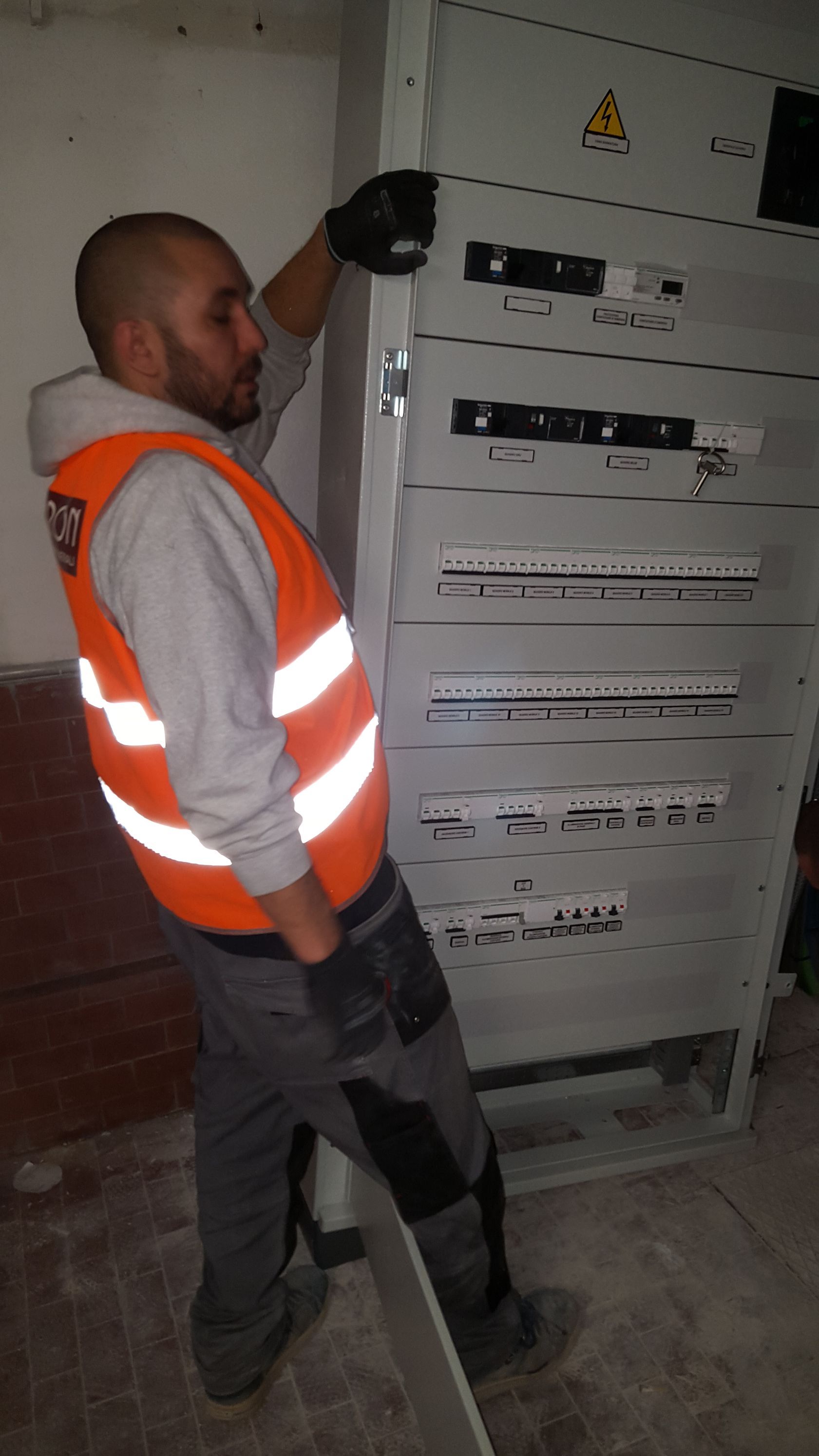 Impianti elettrici per hotel a Roma