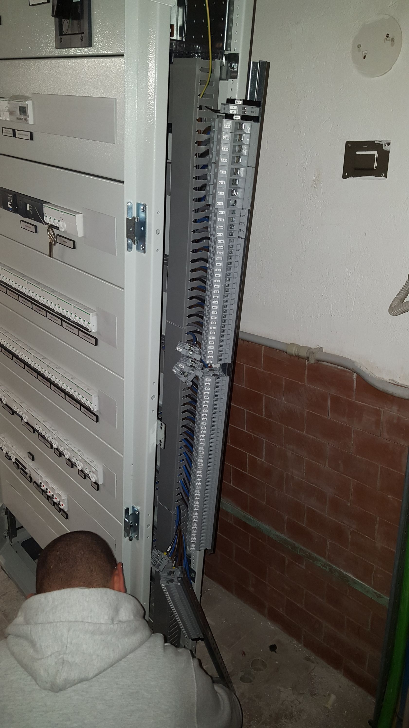 Impianti elettrici per hotel a Roma