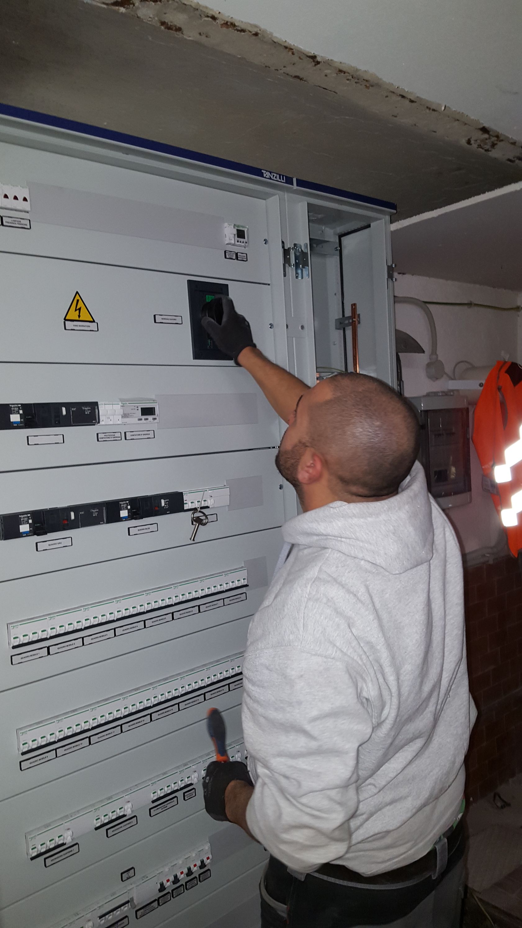 Impianti elettrici per hotel a Roma