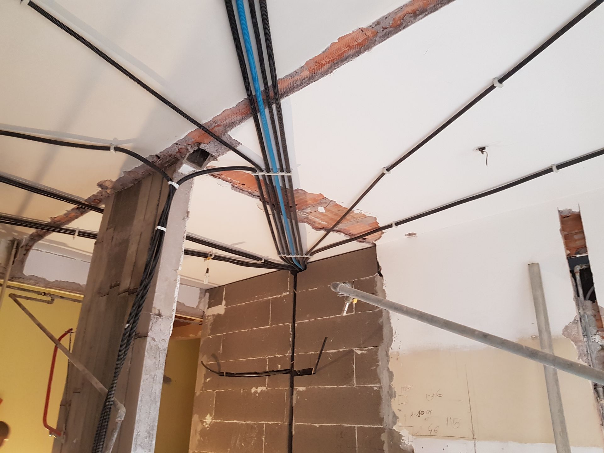 Impianti elettrici per hotel a Roma