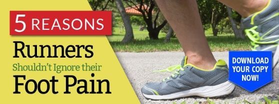 Thumbnail about runners not ignoring foot pain, with a runner’s shoe on grass and a “Download now” badge